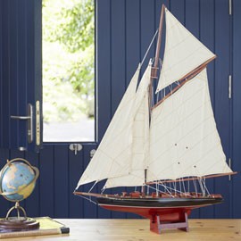 Maquettes de bateaux moderne et classique